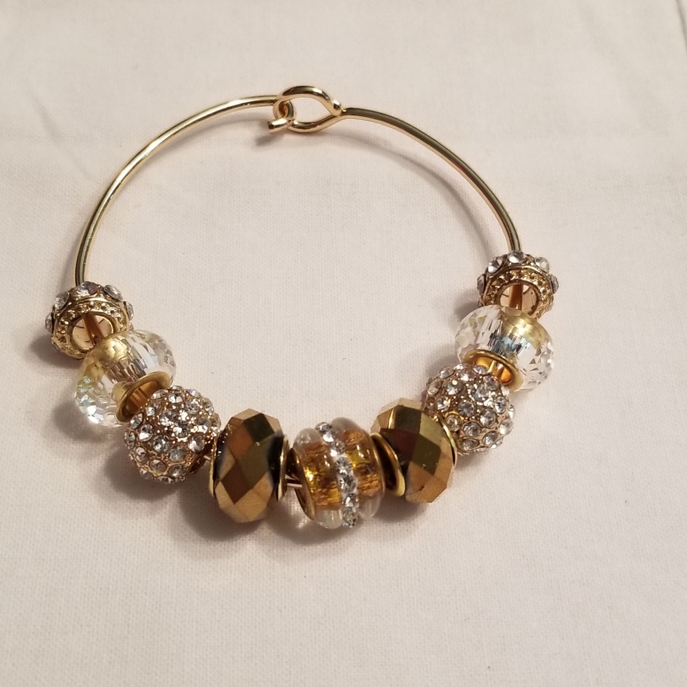 💛 Cute golden hook and loop bracelet